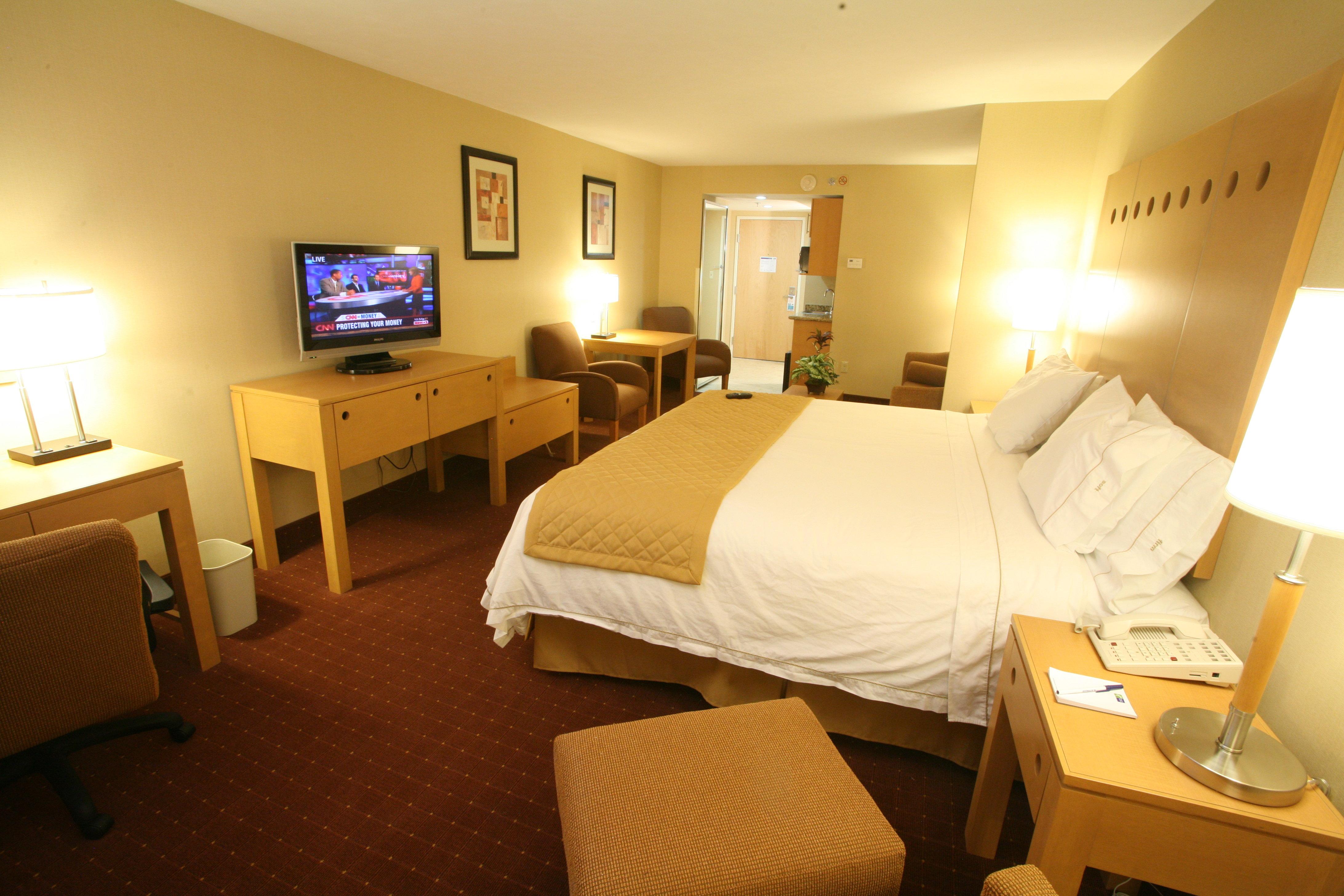 Holiday Inn Express Saltillo Zona Aeropuerto By Ihg Exterior foto