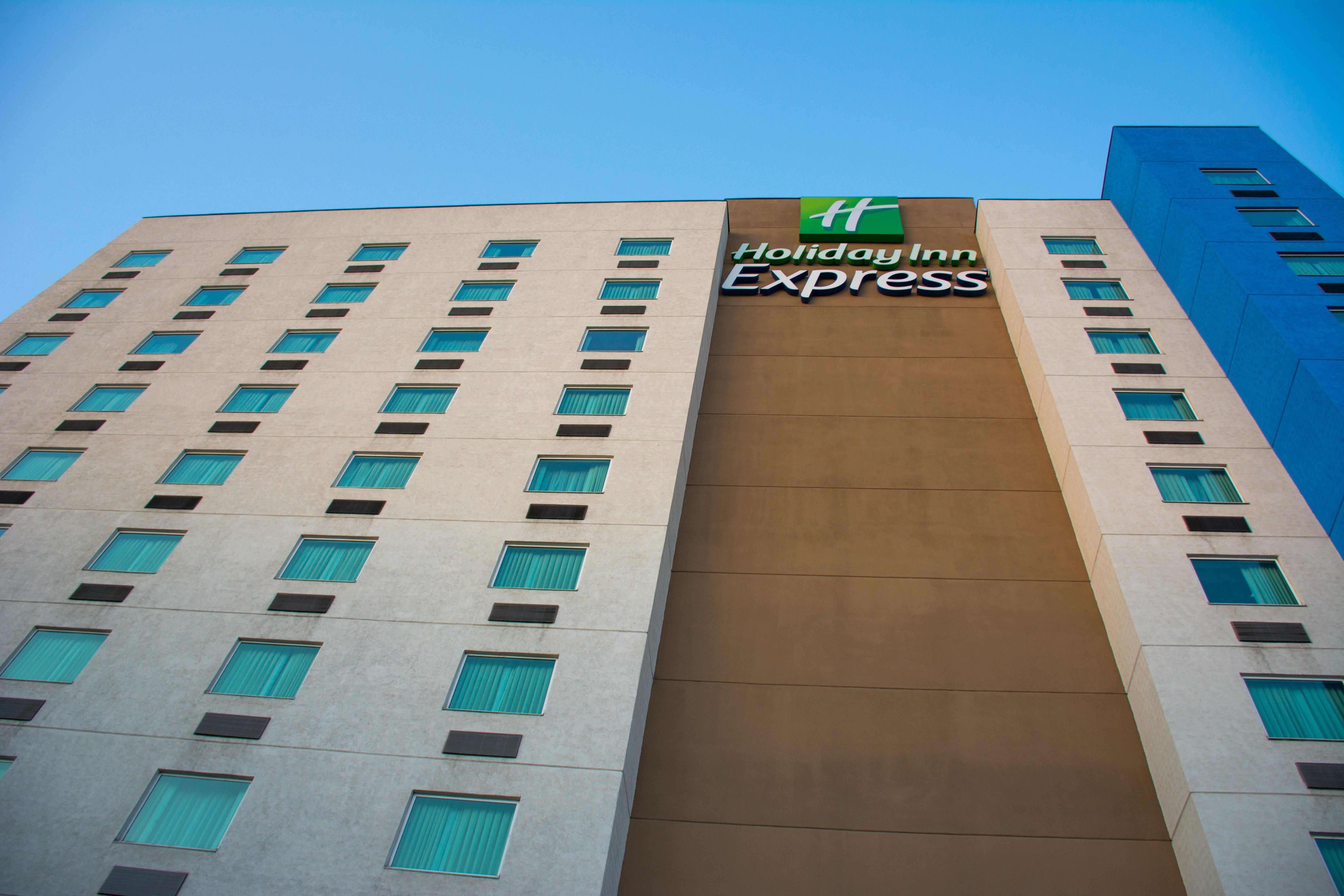 Holiday Inn Express Saltillo Zona Aeropuerto By Ihg Exterior foto