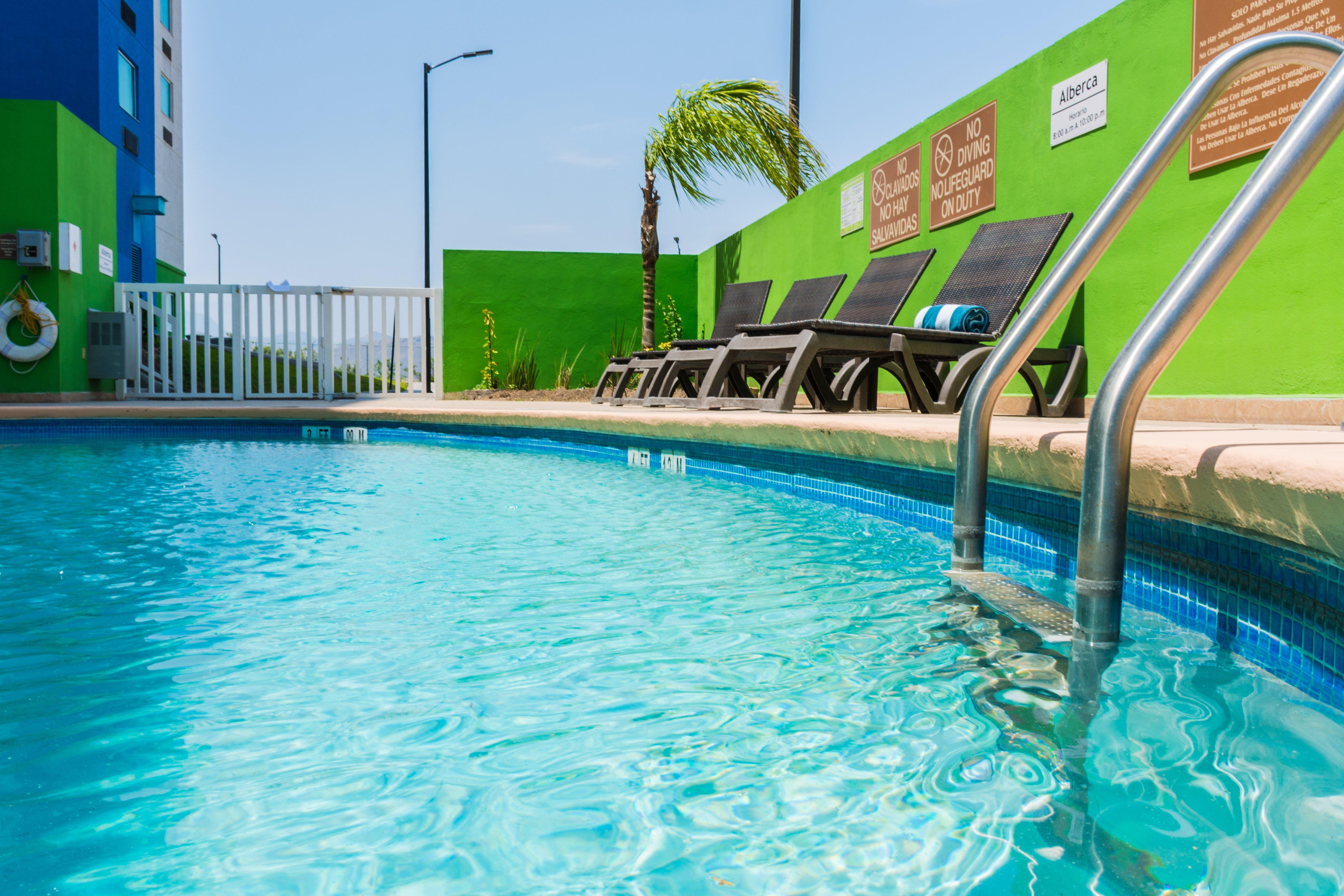 Holiday Inn Express Saltillo Zona Aeropuerto By Ihg Exterior foto