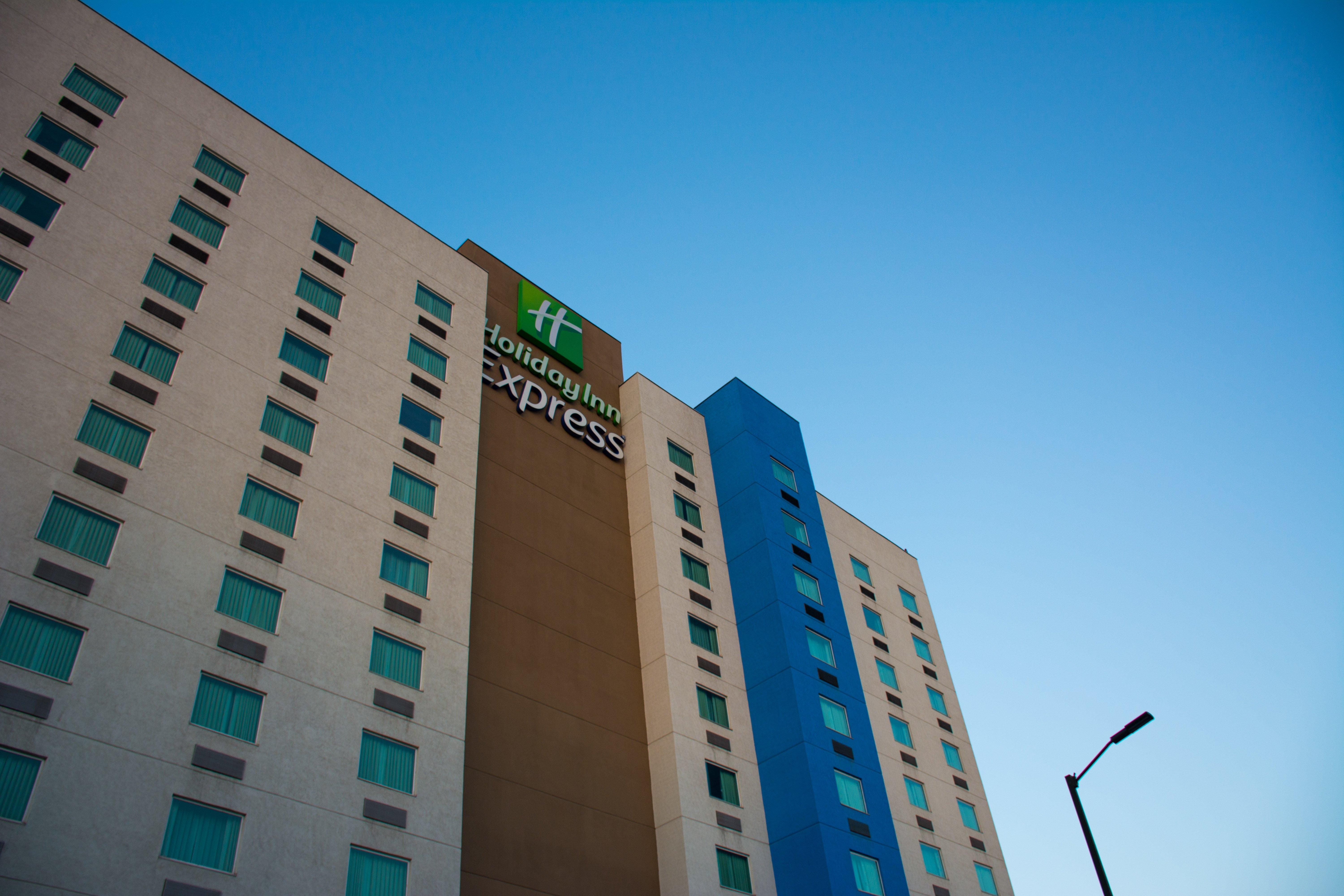 Holiday Inn Express Saltillo Zona Aeropuerto By Ihg Exterior foto