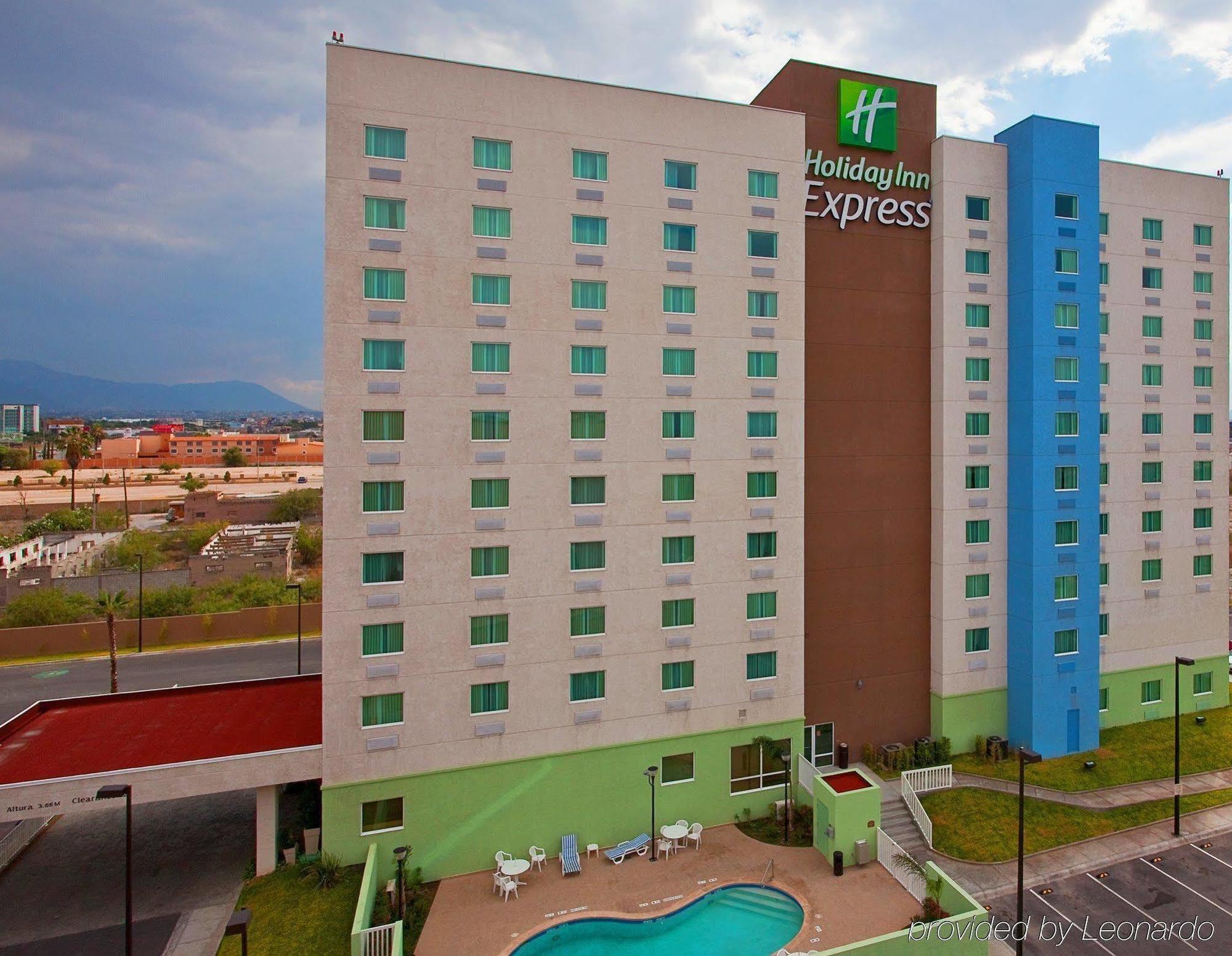 Holiday Inn Express Saltillo Zona Aeropuerto By Ihg Exterior foto