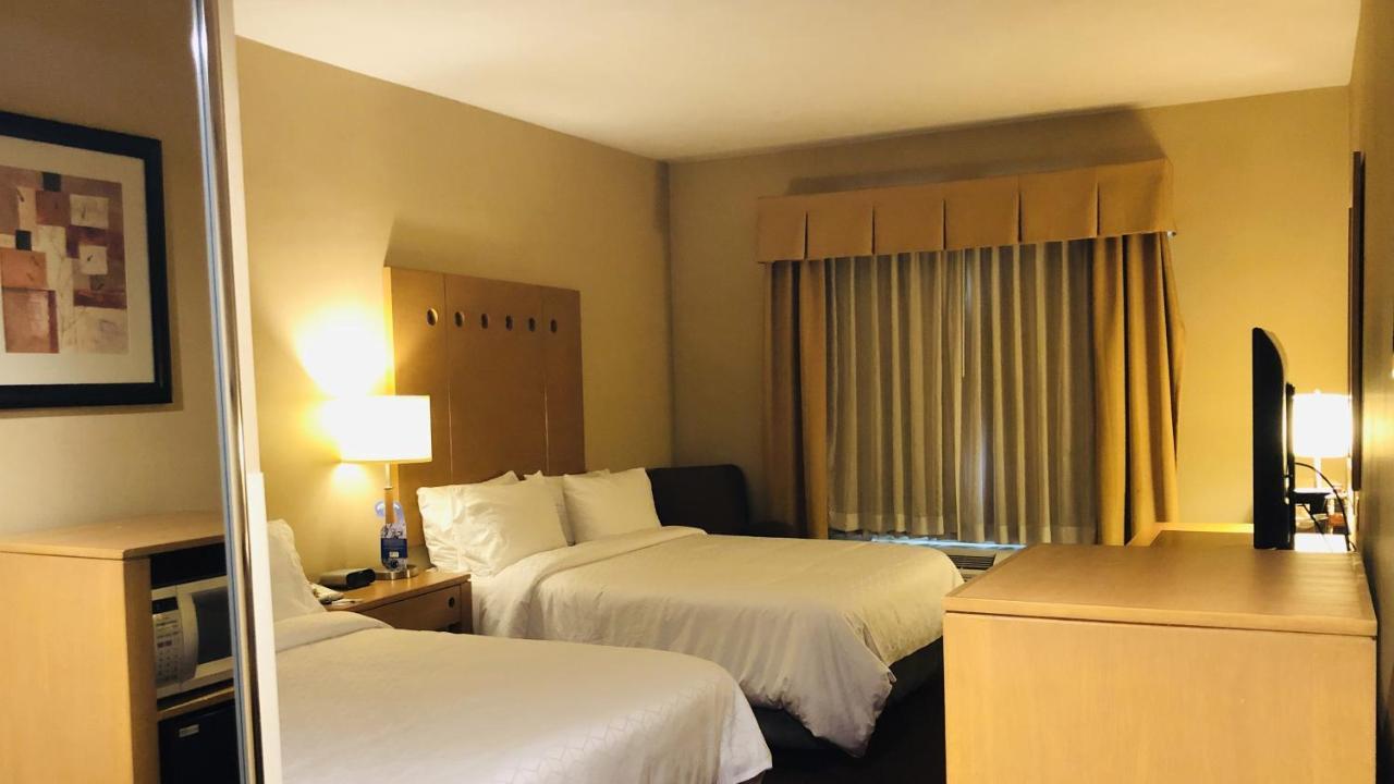 Holiday Inn Express Saltillo Zona Aeropuerto By Ihg Quarto foto